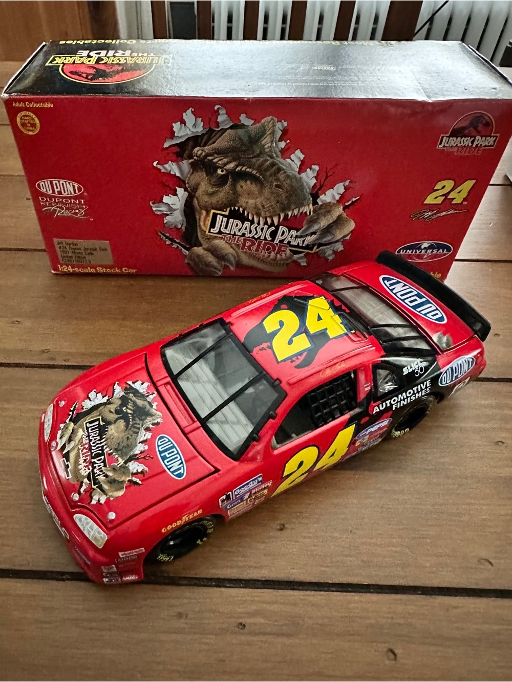 Jeff Gordon #24 Jurassic Park: The Ride 1997 NASCAR Limited Edition Die Cast